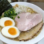 麺屋 扇 - 濃厚塩らーめん  味玉追加