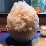 三日月氷菓店 - 『白ごま月見(練乳付)』(1600円)!!( ^o^)ﾉ