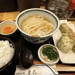 うどん処 重己 - 7月に食べた冷かけ　半熟玉子天