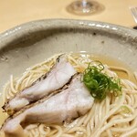 319916928 - ウツボのラーメン