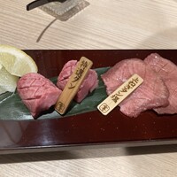 個室 炭火焼肉 本川越 尊 - 