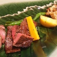 炭火割烹 大嶋 - メイン炭火  宮崎イチボ  肉もも ホルモン  安納芋  権茸  小大根  甘長い唐辛子  6000円税別コース
                  