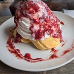 カフェブルー - 練乳いちごパンケーキ