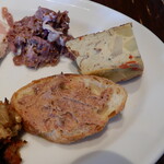 バルベッタ - 前菜（ブルスケッタとフリッタータ）