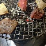 焼肉 三日月 - 