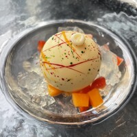 DINING & BAR TABLE 9 TOKYO - 