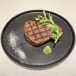 多良間牛 ダグズ・グリル 宮古島本店 - シャトーブリアン 190g