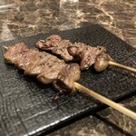 馬刺しと焼き鳥 グルマン三年坂 - 