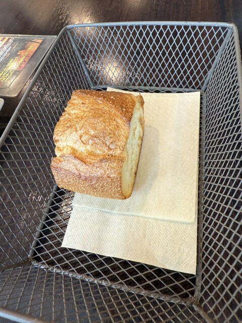 THE CALENDAR Hon Ten photo 2