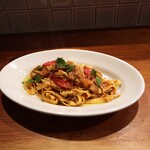 Hachihare - ワタリガニとフレッシュトマトのパスタ