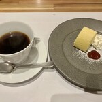 ステーキダイニング 団扇 - 