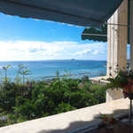 これで店内。沖縄を飛び越えて、バリ島にいるようなリゾート感