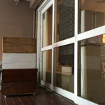 curry bar nidomi - 殺風景な入口