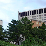 南国亭 - 上智大学の十字架