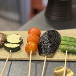 焼き鳥けむり 日本酒専門店 - 