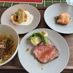 Crossroads Kitchen - 