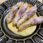 酒とろばた焼 うなり - レアな揚げかたのアジフライ