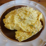 カントリーキッチン - ふわふわオムレツのなかはトロットロです。
