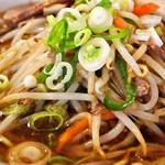 旭川ら～めん むら山 - 正油野菜ちゃ～しゅ～めん（野菜）