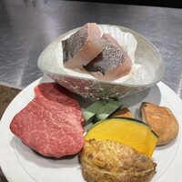 大阪鉄板焼き 神戸牛 TATARA - 