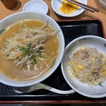日高屋 鎌ヶ谷初富店 - 
