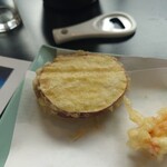 深川 冨士見 - 揚げたての天ぷら、野菜2品。最初にさつまいも。