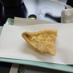 深川 冨士見 - 揚げたての天ぷらは、シロキスからスタート。天ぷらは塩or天つゆで頂戴する。