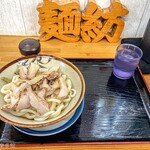 麺紡 - 豚トロネギ炙リャーしょうゆうどん