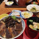 炭焼うな富士 - 