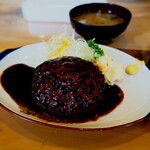 グリル ねんりん - 料理写真:ハンバーグ
