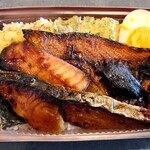 築地やまの - お魚3種 1,400円