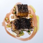 レストラン オオツ - 2025.9 那珂川産天然うなぎ 赤ワインソース 山椒オイル きゅうり