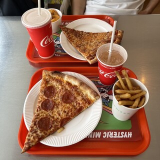 Henry's Pizza Vick TEE&Glass Setヘンリーズ ピザ Henry's Pizza Vick TEE&Glass Setヘンリーズ ピザ - メルカリ