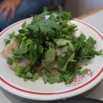 大衆ギョーザスタンドウーロン - ・パクチー餃子