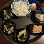 Nanjya Monjya - お通し？この中から1つ選びます