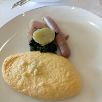 レストラン カスケード - スパニッシュオムレツ （プレーン、チーズ、ハム、ほうれん草、マッシュルーム、全部入り）