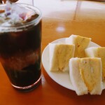 カフェはたち - 料理写真:令和7年9月 モーニング(6:30〜10:30)
アイスコーヒー 税込400円
Bセット(たまごサンドハーフ) 税込200円