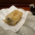 花月 - ◉ 強肴②
      　黄金穴子の天麩羅
      　☘️ 黄金色に揚がった穴子の天麩羅、
      　　外は香ばしく中はふんわり贅沢な味わい✨