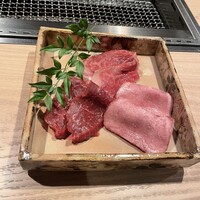 八面六秘 - 