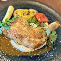 フタツボシ - 鶏もも肉のコンフィ　スパイシーチキン　2900