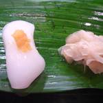 量平寿司 - すみいか、からすみをのせて