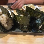 小料理 椿 - シメは、炊き込みご飯のおにぎり