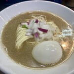 ヌードル＆スパイスカレー 今日の1番 - 最高の一杯！　※玉子は店主からのサービス！