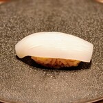 鮨 由う - スミイカ