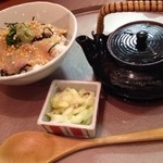 Kawatarou - たい茶漬け（900円）。ごまだれぶっかけたようなお味がイマイチ。
                      
