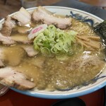 寅真らーめん - 寅真特製半チャーシュー麺