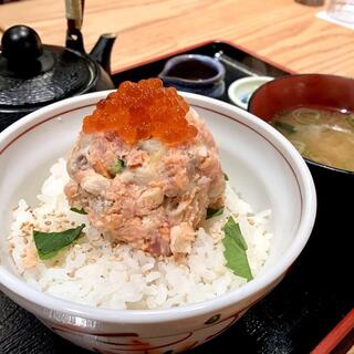 一夜干しと海鮮丼 できたて屋_0