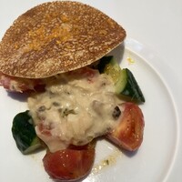 ヴァリノール - 徳島産の藻屑ガニを使った一品