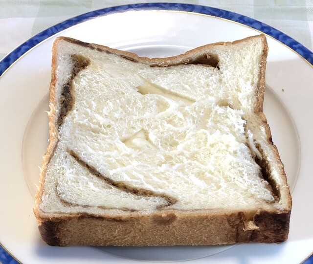 高級食パン専門店 歴史は変わる 一関店 - 一ノ関（パン）の写真