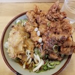 引きずり出す。